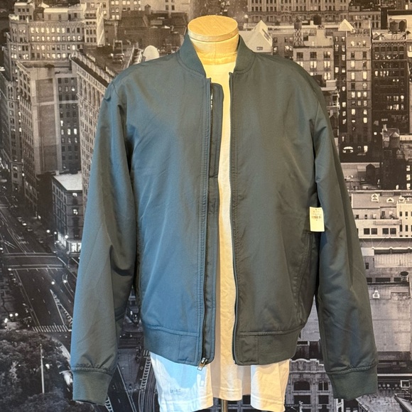 🎯SOLD🎯 Bomber Jacket NWT - Picture 1 of 10